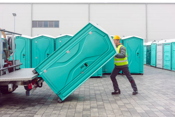 Best Luxury portable toilet rental  in Colfax, WA